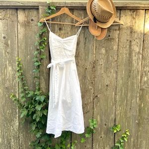 White Gap linen dress with belt